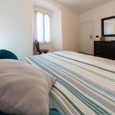 Family Nest Overlooking - By Rent * Argegno