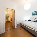 Family Nest Overlooking - By Rent דירה *