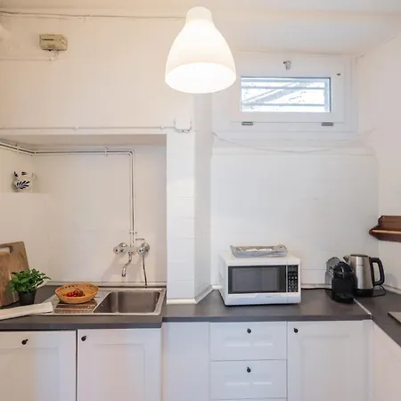 Family Nest On By Rent *