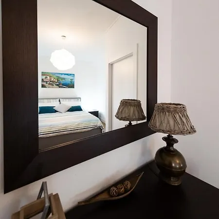Family Nest Overlooking - By Rent Διαμέρισμα Argegno