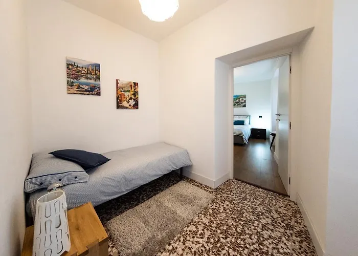 Apartment Family Nest Overlooking - By Rent *