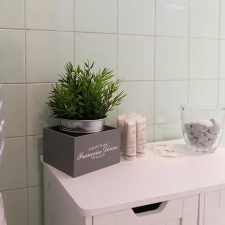 Family Nest Overlooking - By Rent Argegno